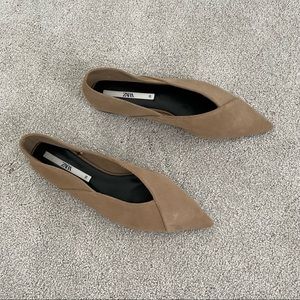 Zara Pointed toe leather ballet shoes size 39